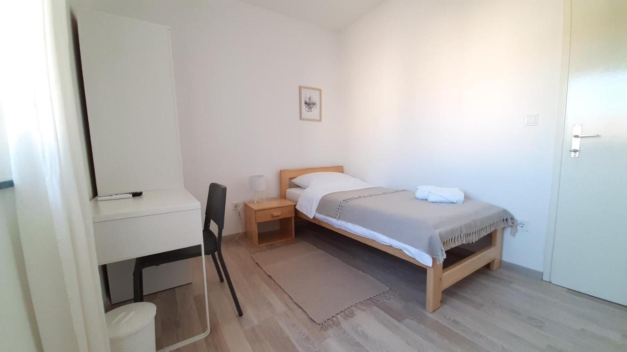 Posteja Rooms ザダル エクステリア 写真