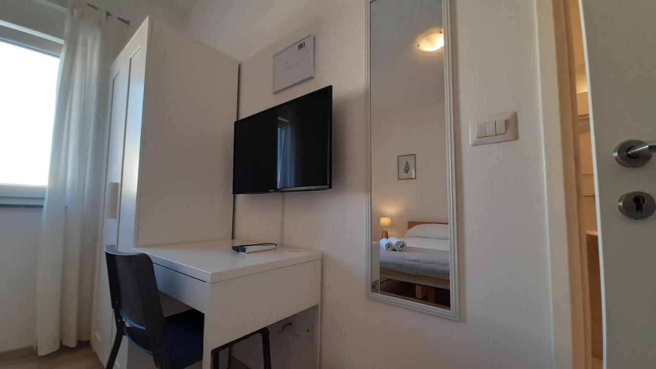 Posteja Rooms ザダル エクステリア 写真